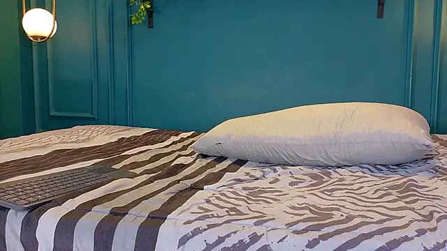 ale_cam (F young) - clap ass