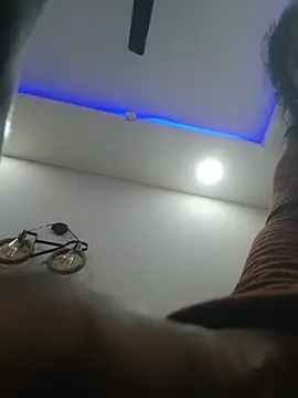 SonY-CaM2 live cam on StripChat