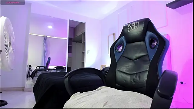 lilith_ayanami webcam