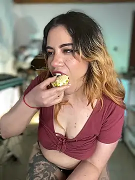 NikkiNix webcam