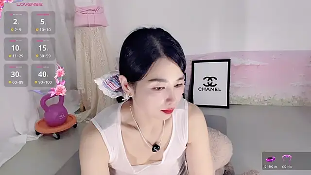 Happy365_ live cam on StripChat