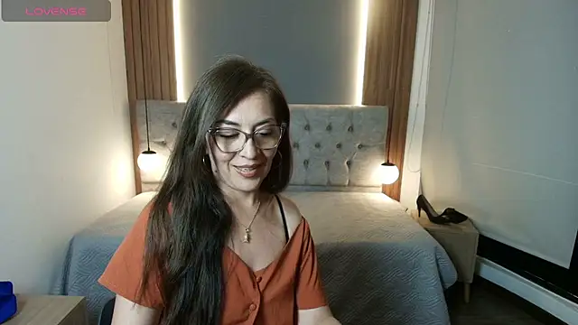 VictoriaLuxee_ live cam on StripChat