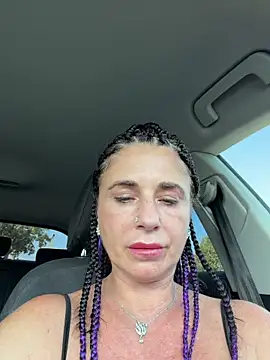 Eva_Pearl