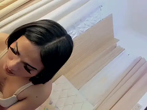 twerkitlike_twinkle webcam
