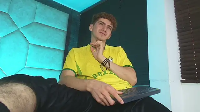 Tyler_Mcrey webcam