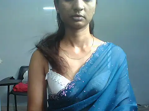 Sonam1186 live cam on StripChat
