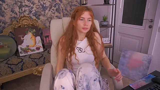 Nicol_Moonn webcam