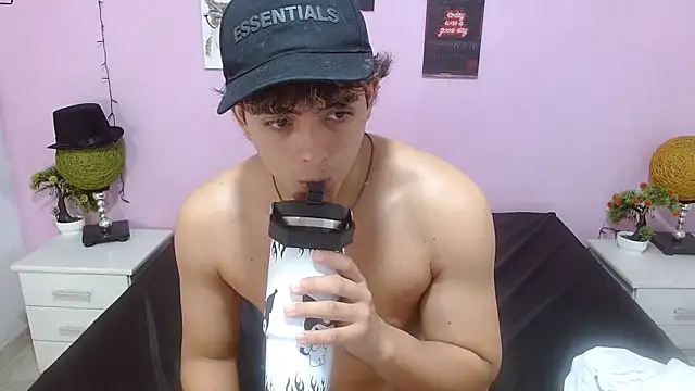 zayne_lyon webcam