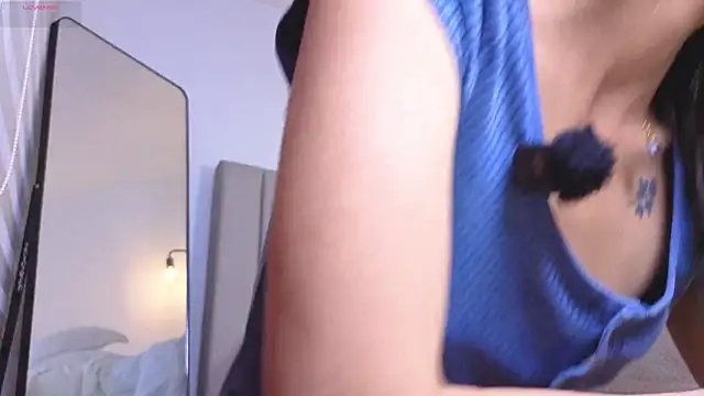 angieebaezz webcam