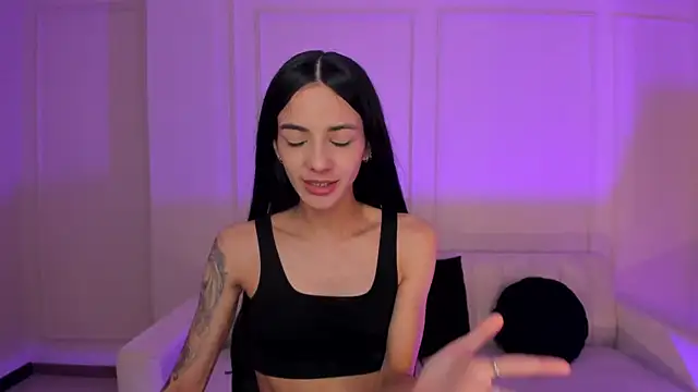 HannahJamesX webcam