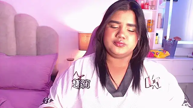 NaomiAsha webcam