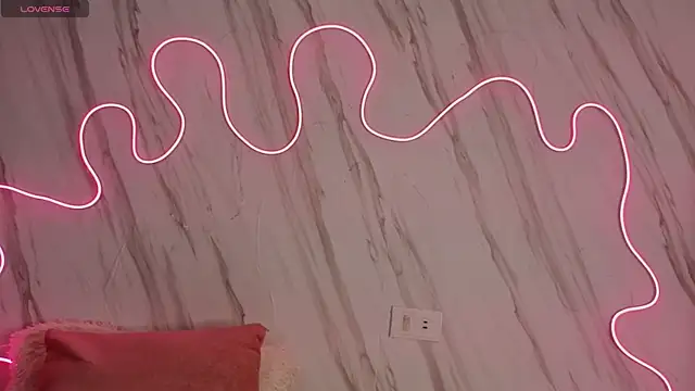 zaraquiinn webcam