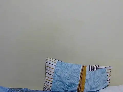 Arriana_ webcam