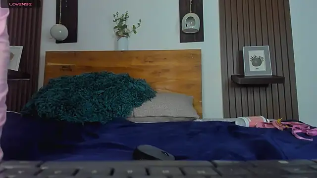Safiya__ webcam