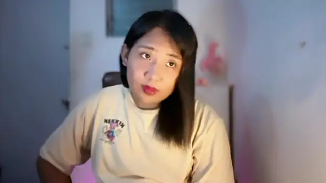 LadycummerXx webcam