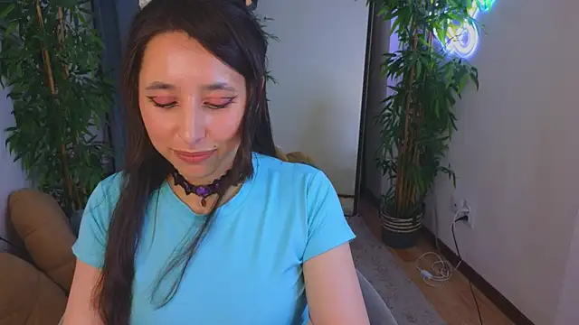 KiraNoir___ webcam