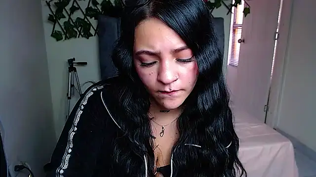 Violettasquirt webcam