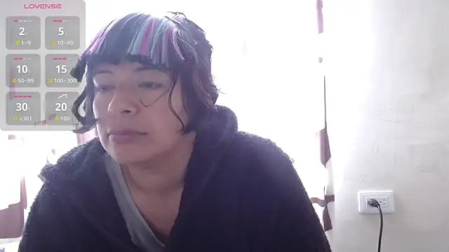 Acelinrose live cam on StripChat