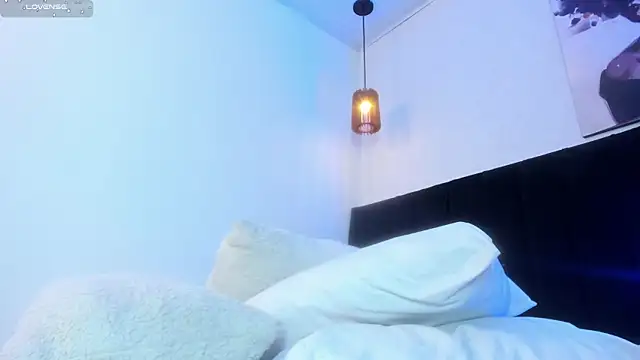 dolly_zoe webcam