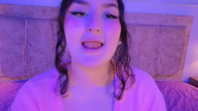 zoe_moon__ webcam