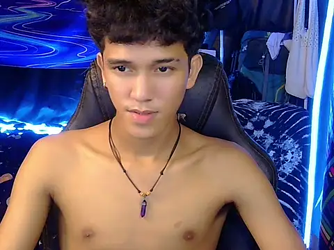 hugekenbigcock webcam