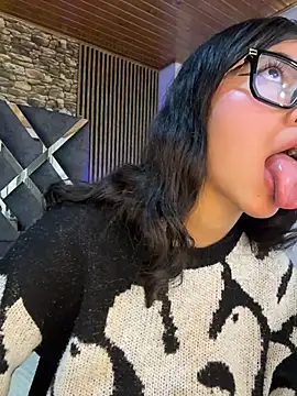 Amy_channel webcam