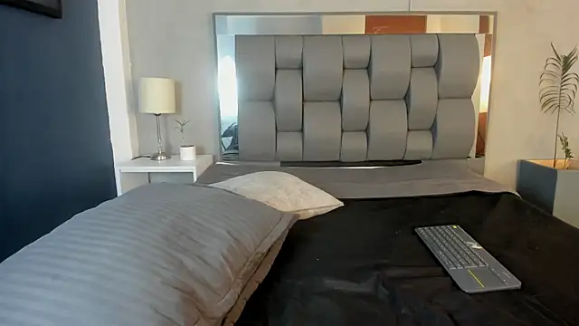 Charlie___Musk webcam