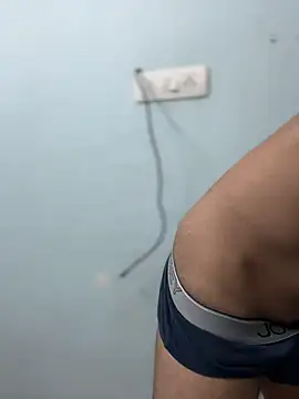 muteboy_ webcam
