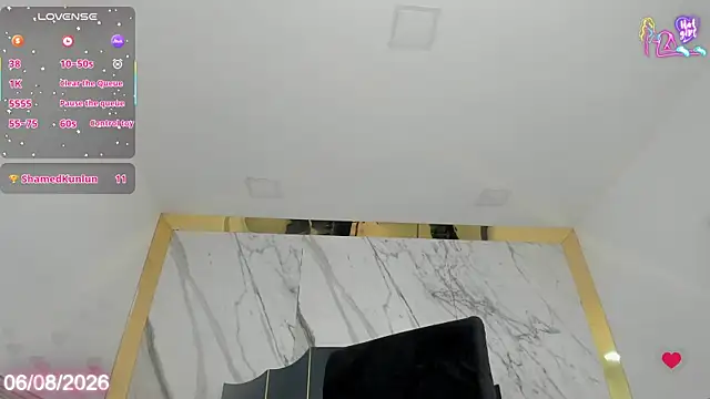 Victtoria_Parker live cam on StripChat