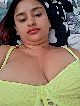 sariitha_sw live cam on StripChat