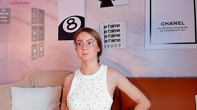 Ada_Turner webcam