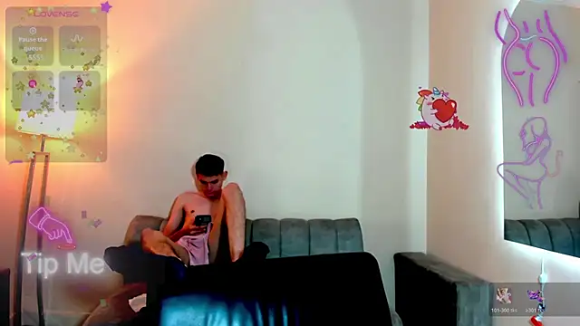 nickybigboobs webcam