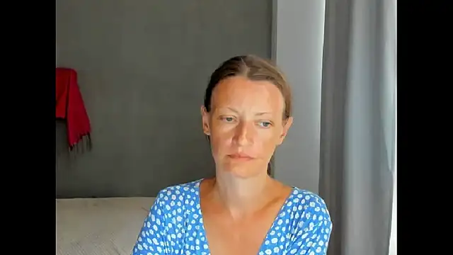 VelvetZara live cam on StripChat