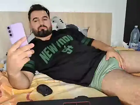 Mr_Daddy_Bear webcam