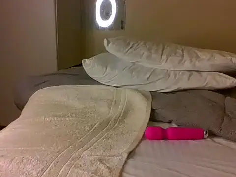 Sexy-thick webcam