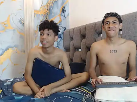 CUTE_BOYS2026 webcam