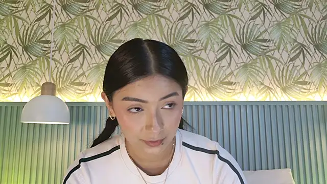 megancruzgb (F teen) - PUSSY WIDE OPEN IN YOUR FACE 🔥