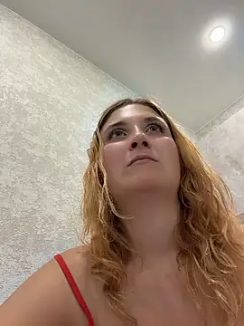 adelrich (F teen) - Walking in the rain with bare tits