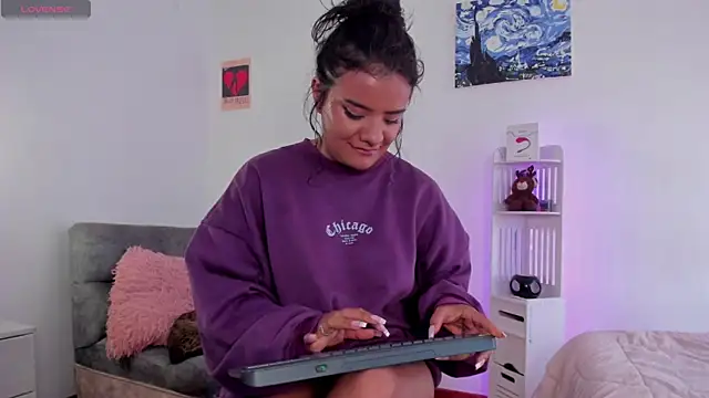 Shophie_thoopson webcam