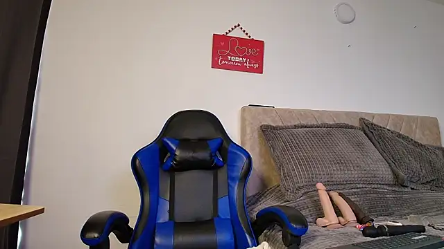 dulce_mariaa___ webcam