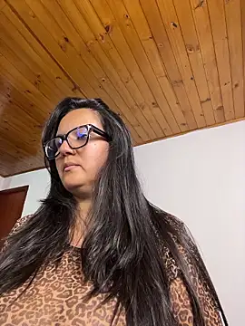 SWEETLILY18 webcam