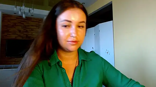 ElizabethJam live cam on StripChat