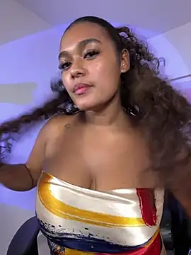aleja_montiel__ webcam