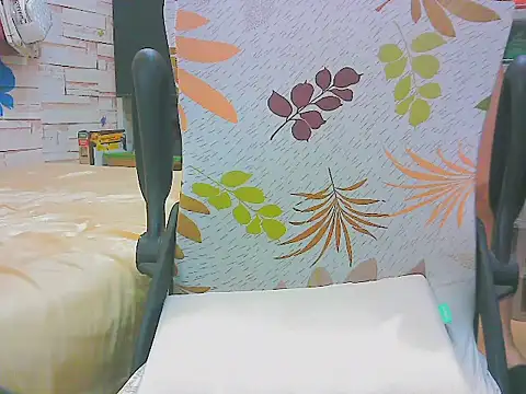 keepmepregnantT webcam