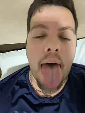 Leoon98 webcam