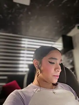 Isabella-Teen