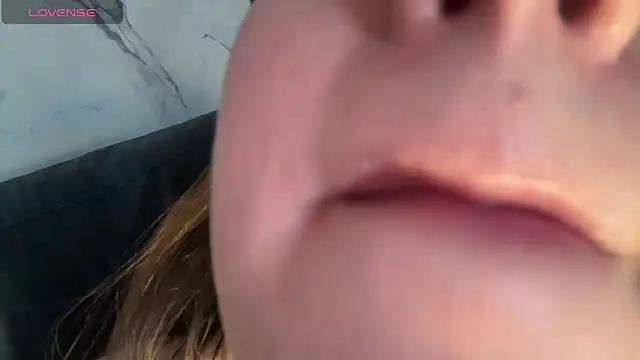 Milka_Crystal webcam