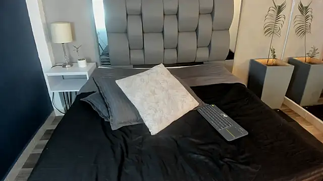 Charlie___Musk webcam