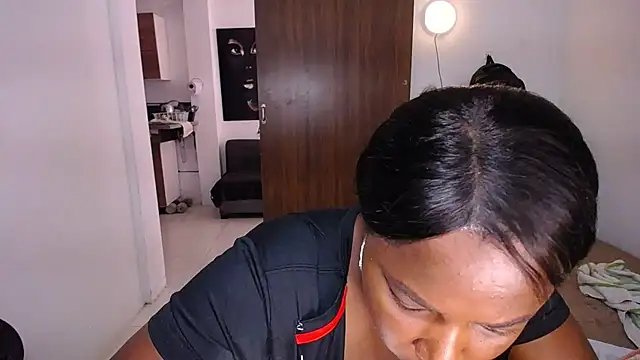 yselahot webcam