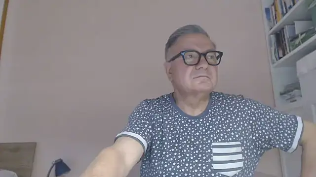 you6me (M grandpa) - Naked show cum